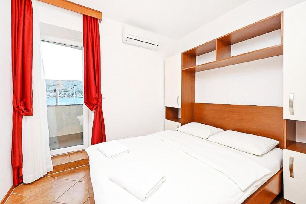 Apartmani "Jadran" باغ المظهر الخارجي الصورة